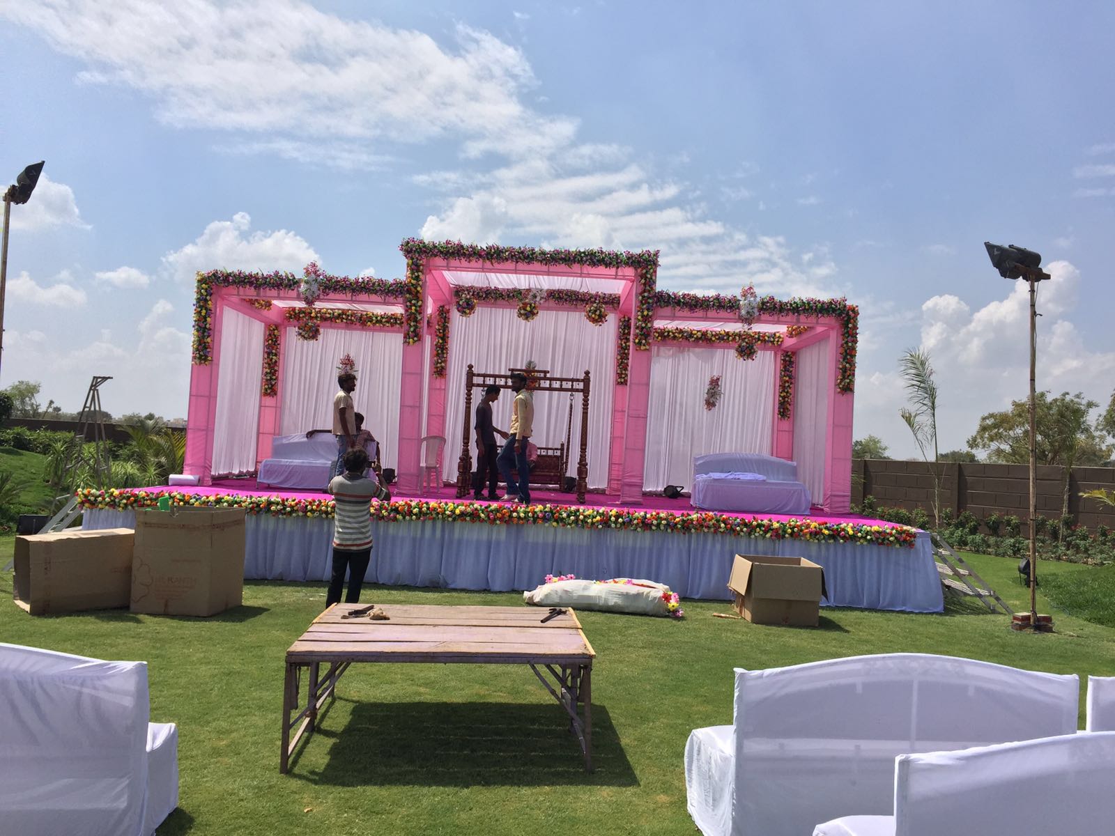 Pramukh Greeens